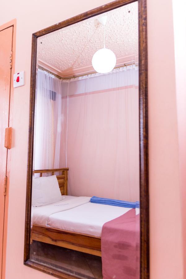 Mooreland Hotel ナイロビ エクステリア 写真